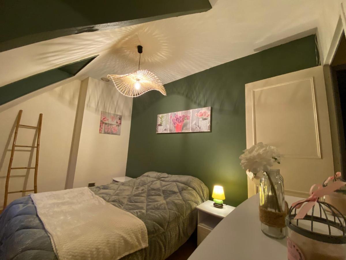 Maison Avec Piscine Et Sauna A Vire エクステリア 写真